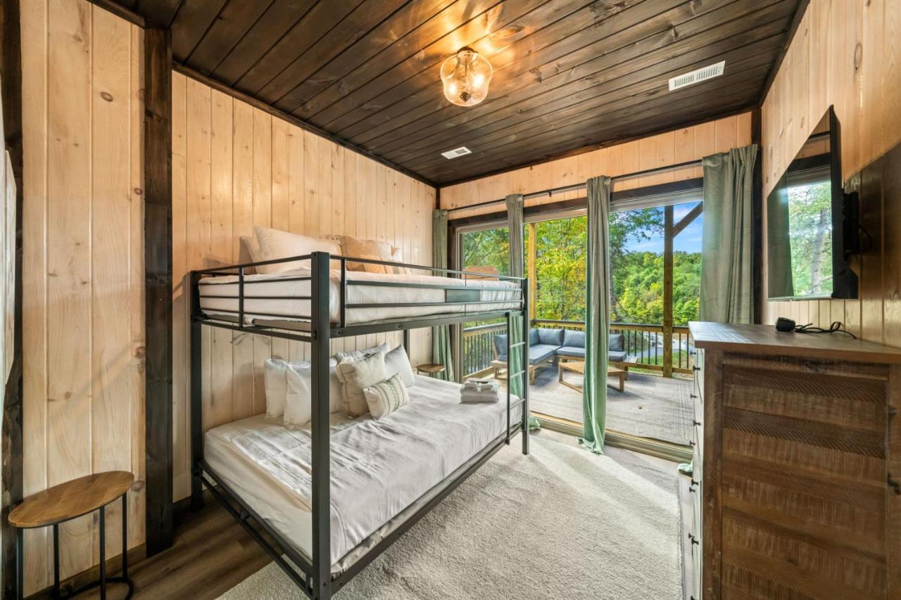 דנדרידג' Cozy Cove Retreat W Lake View Hot Tub Firepit מראה חיצוני תמונה