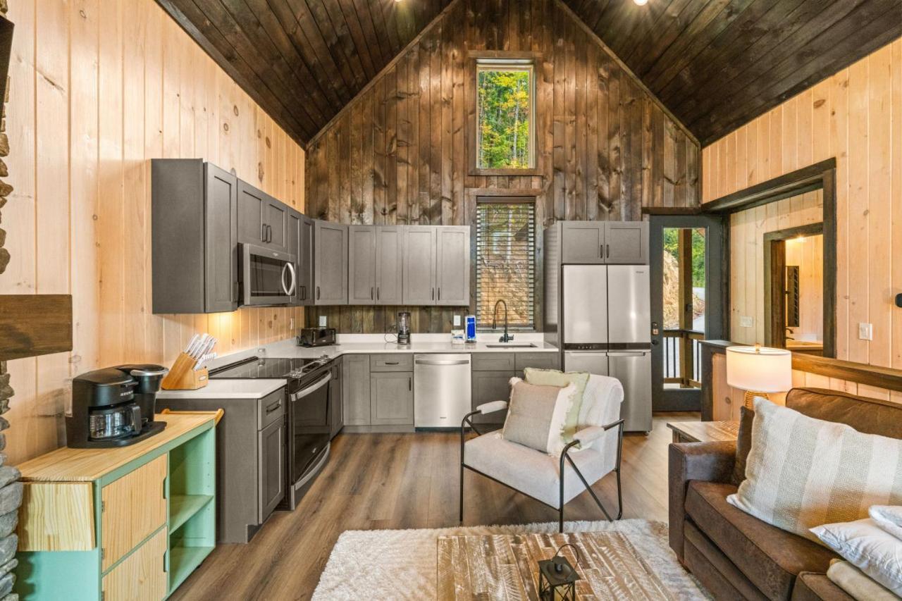דנדרידג' Cozy Cove Retreat W Lake View Hot Tub Firepit מראה חיצוני תמונה