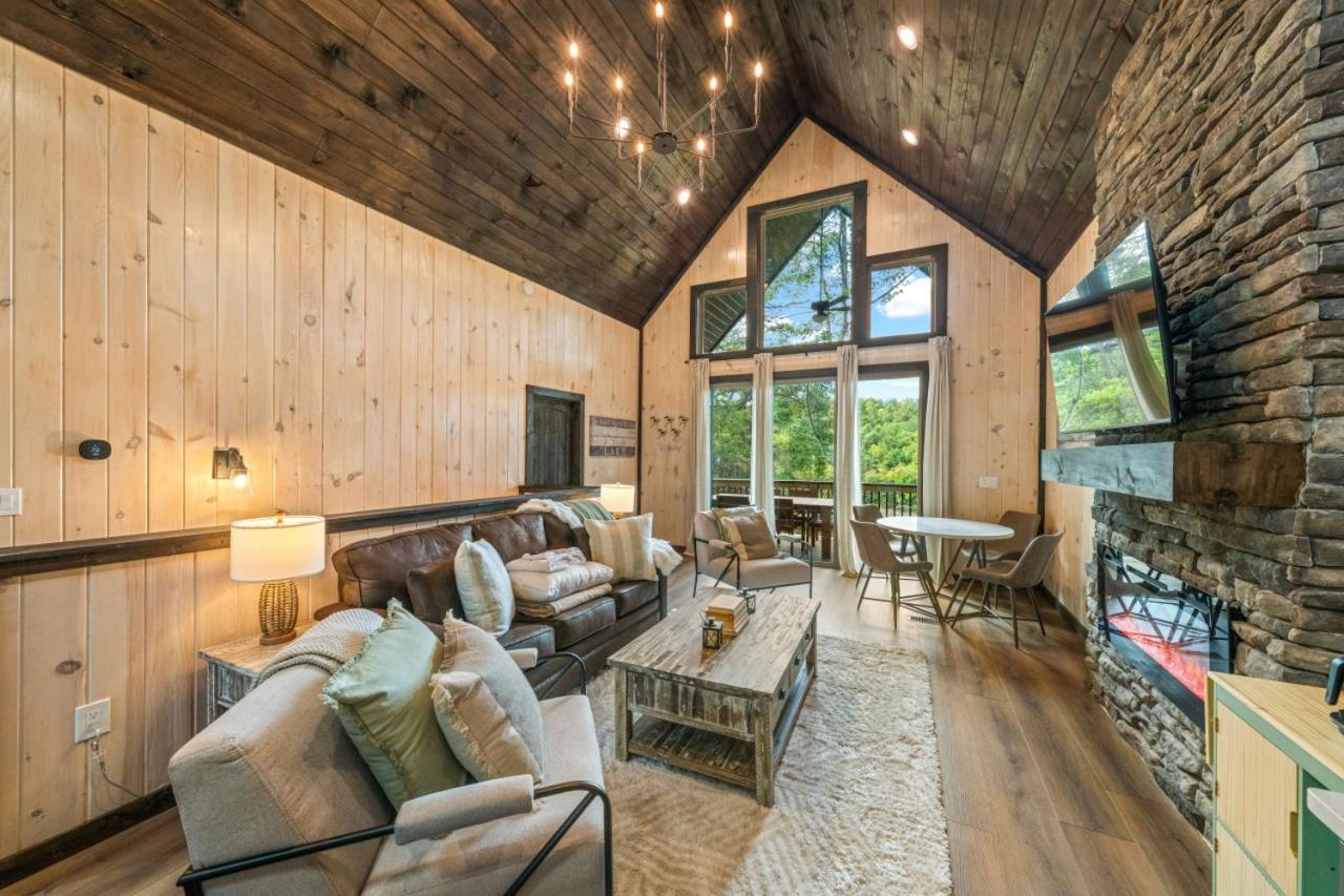 דנדרידג' Cozy Cove Retreat W Lake View Hot Tub Firepit מראה חיצוני תמונה