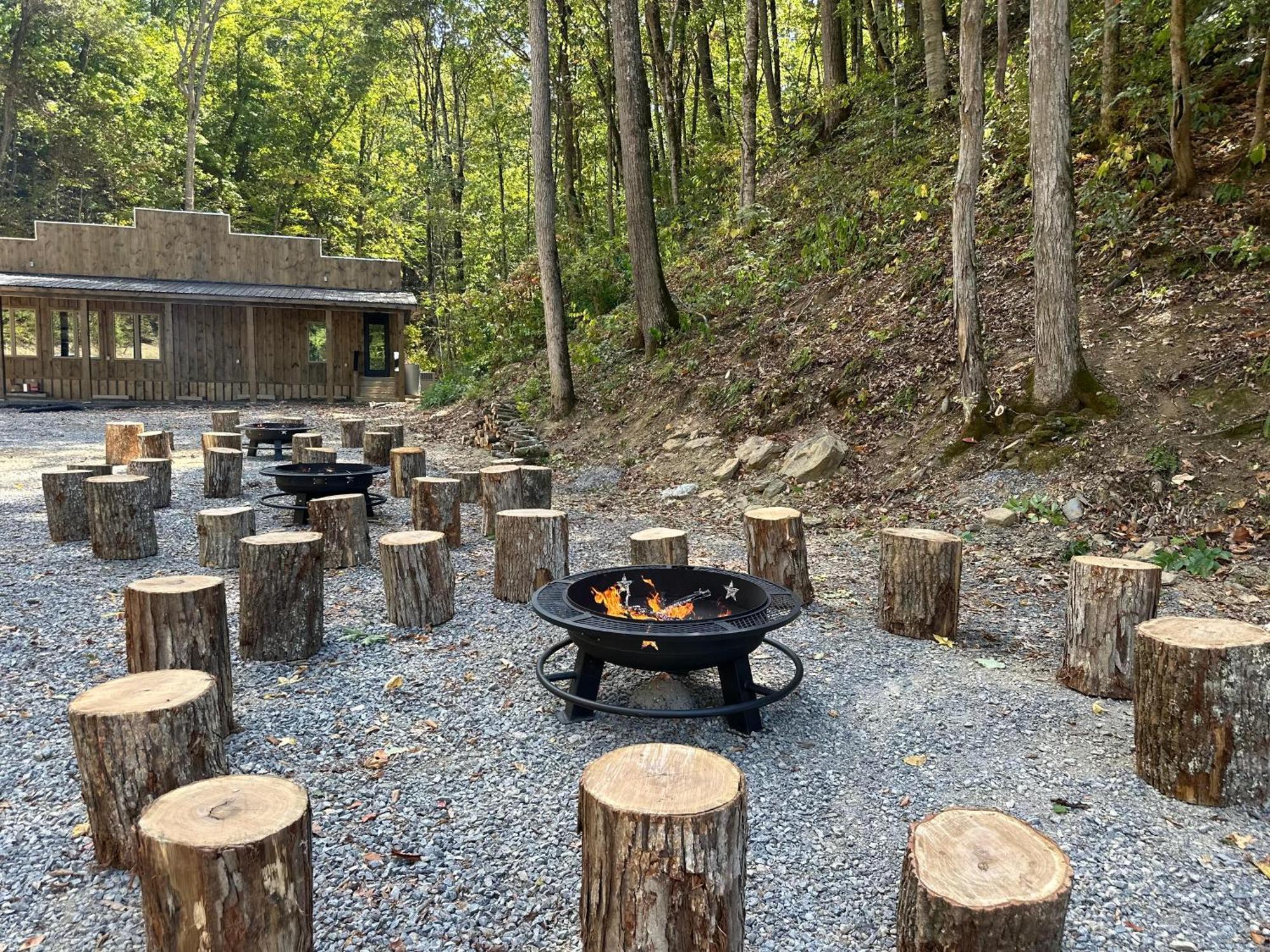דנדרידג' Cozy Cove Retreat W Lake View Hot Tub Firepit מראה חיצוני תמונה